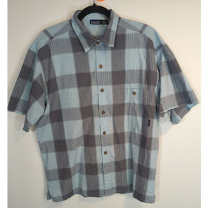 Patagonia‎ Plaid Button-Up Men's Gray Blue Shirt Medium Outdoor Casual